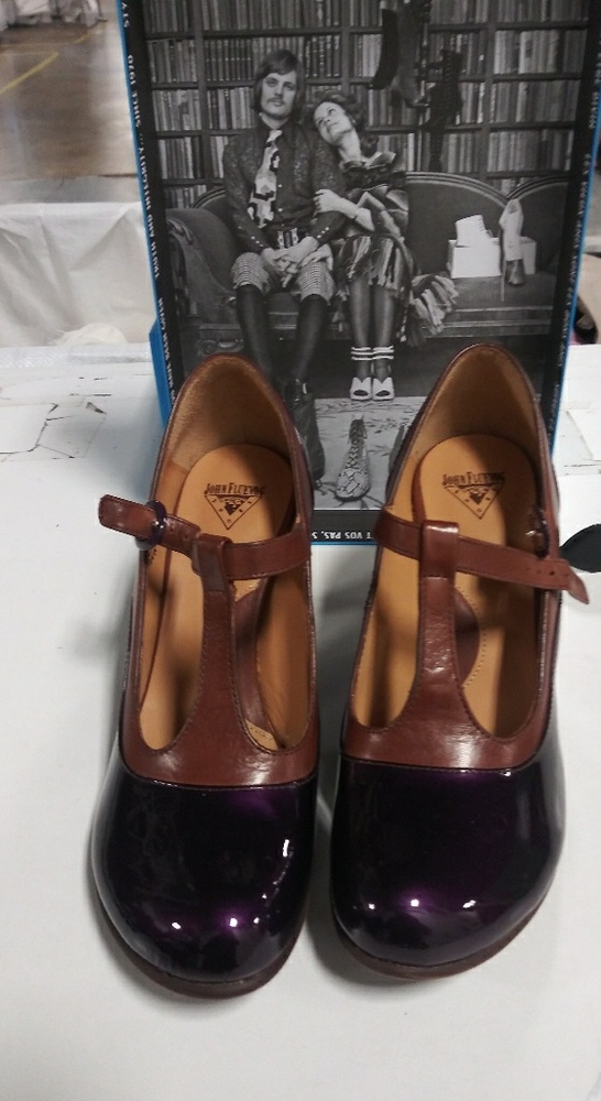 JOHN FLUEVOG BELLEVUE T-STRAP